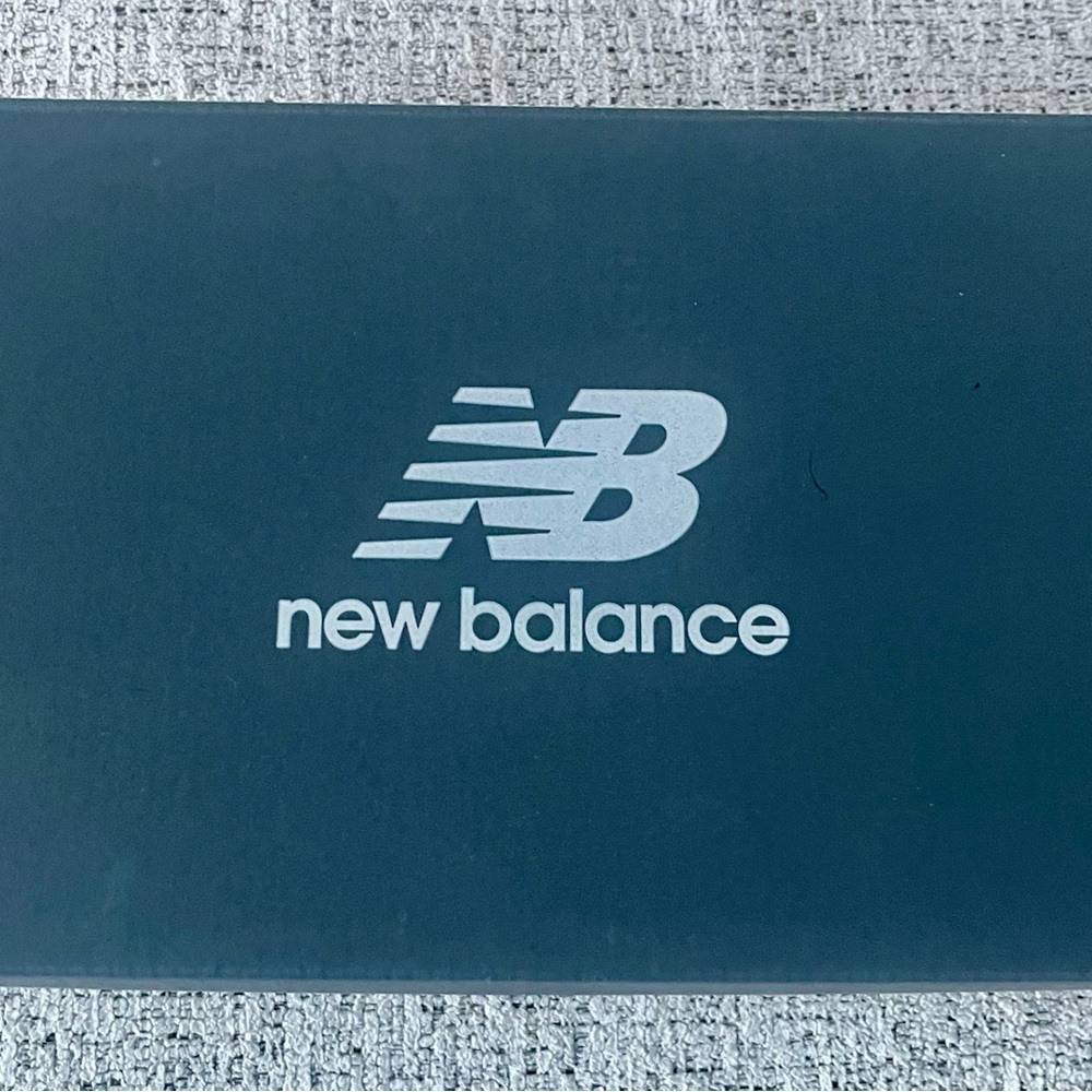 NWT New Balance RC42
Jamal Murray Island Vibes Size 7.5 Men/9 Women’s - Picture 14 of 16